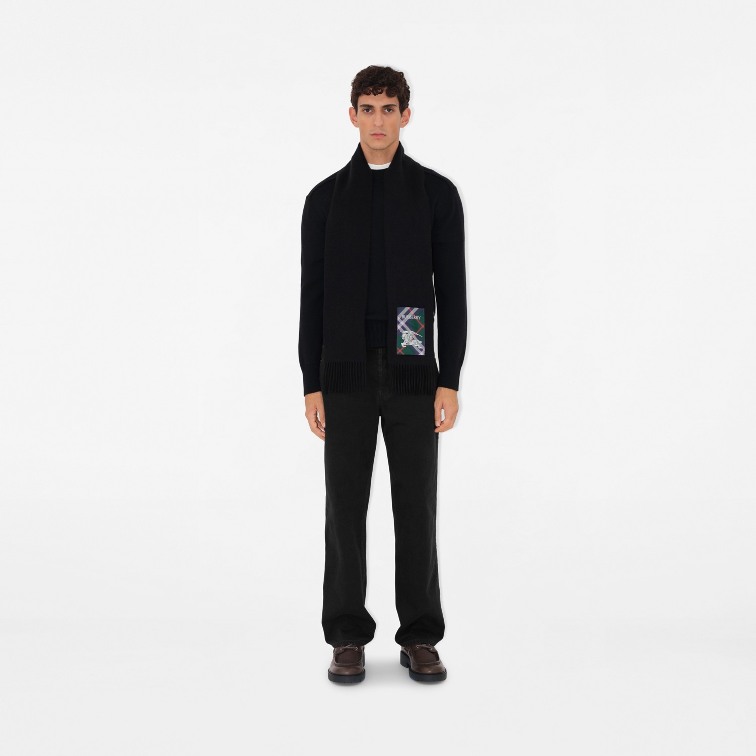 チェックラベル カシミアスカーフ (ブラック) | Burberry®公式サイト チェックラベル カシミアスカーフ (ブラック) | Burberry®公式サイト