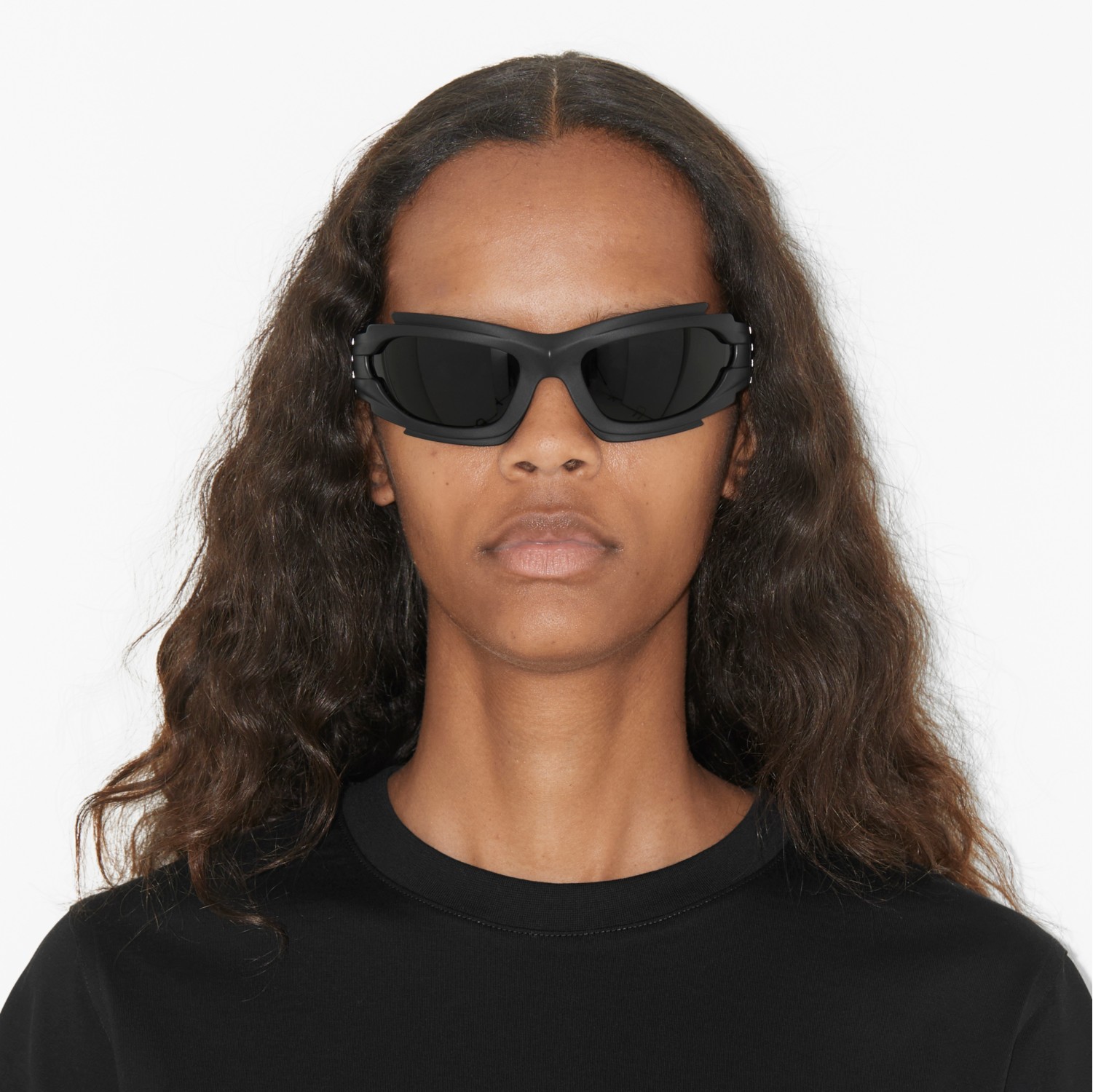 Burberry store geometric sunglasses