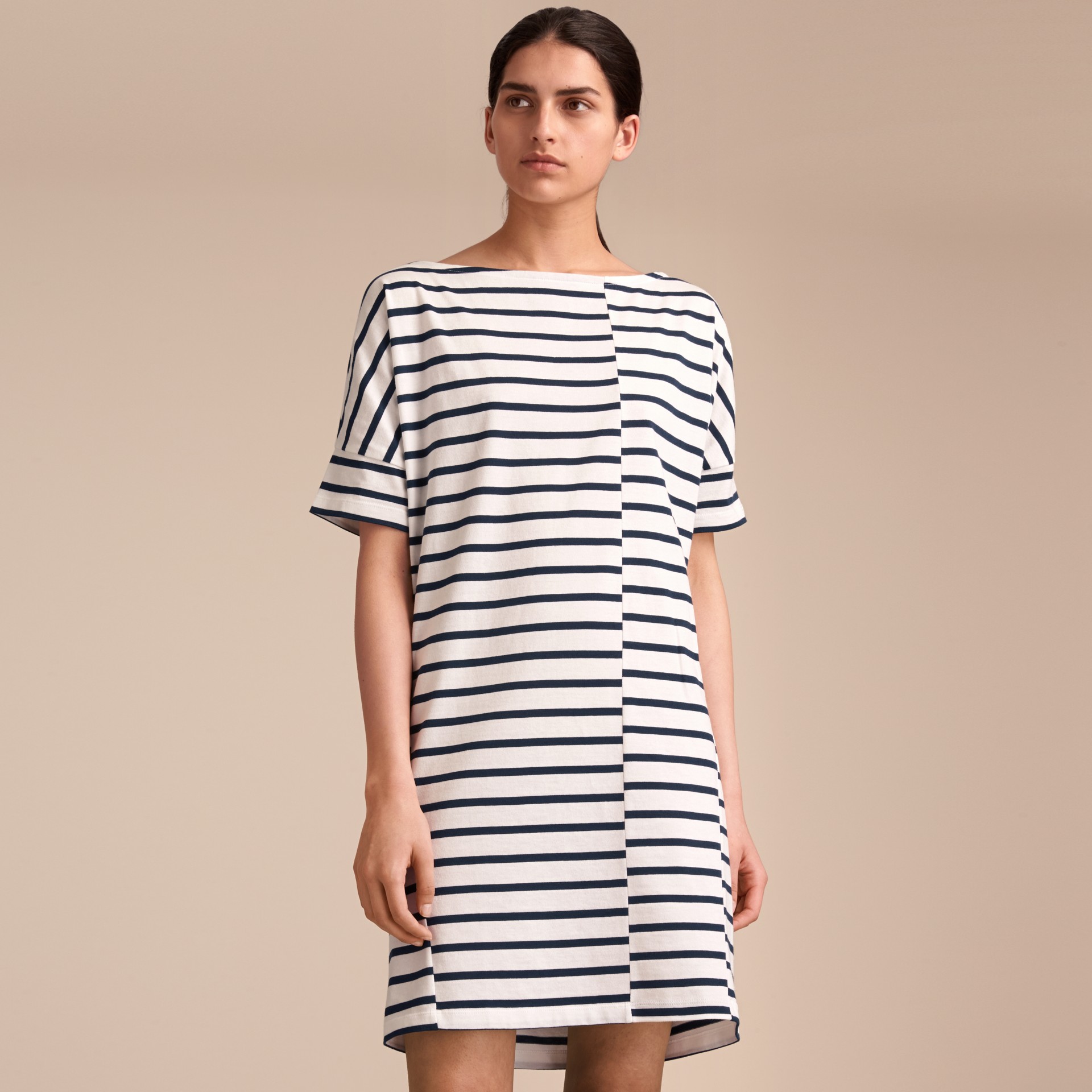 Shortsleeve Striped Jersey Dress in Navy/white Women Burberry