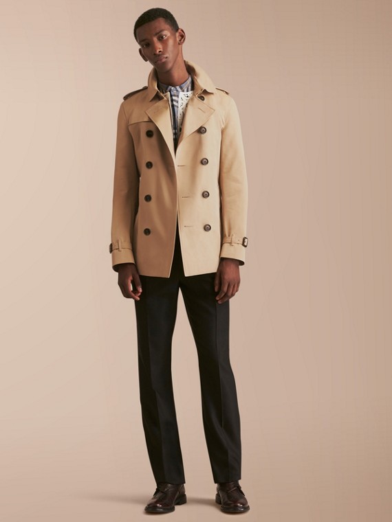How To Wear The Trench Coat Men S Fashion Men S Tan Trenchcoat Burdy Cardigan Grey Dress Shirt Black Jeans