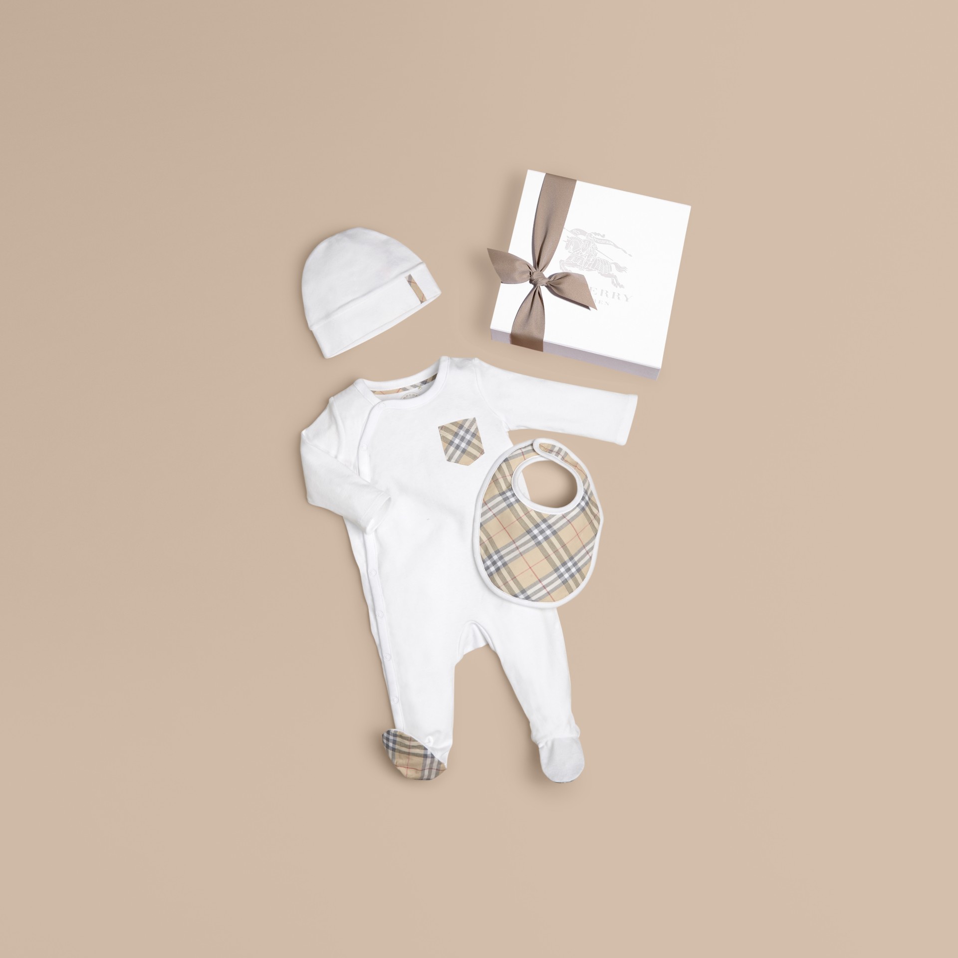 Check Cotton Threepiece Baby Gift Set in White Burberry United States