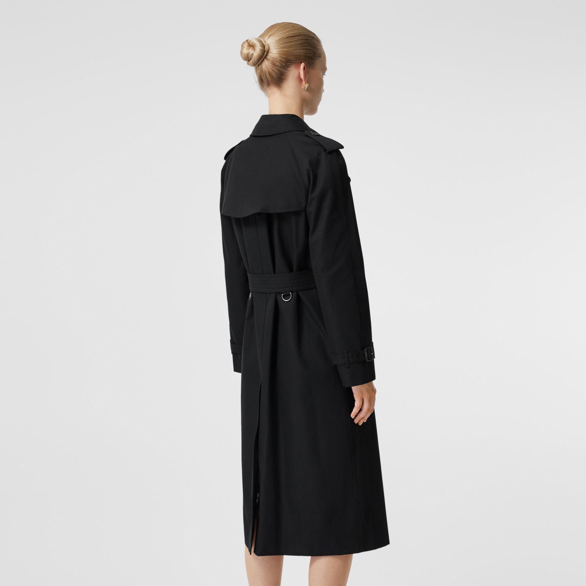 The Waterloo Heritage Trench Coat in Black - Women | Burberry United States
