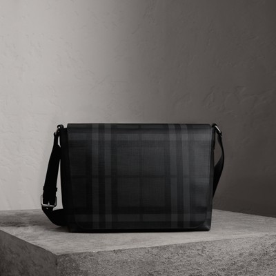 burberry messenger