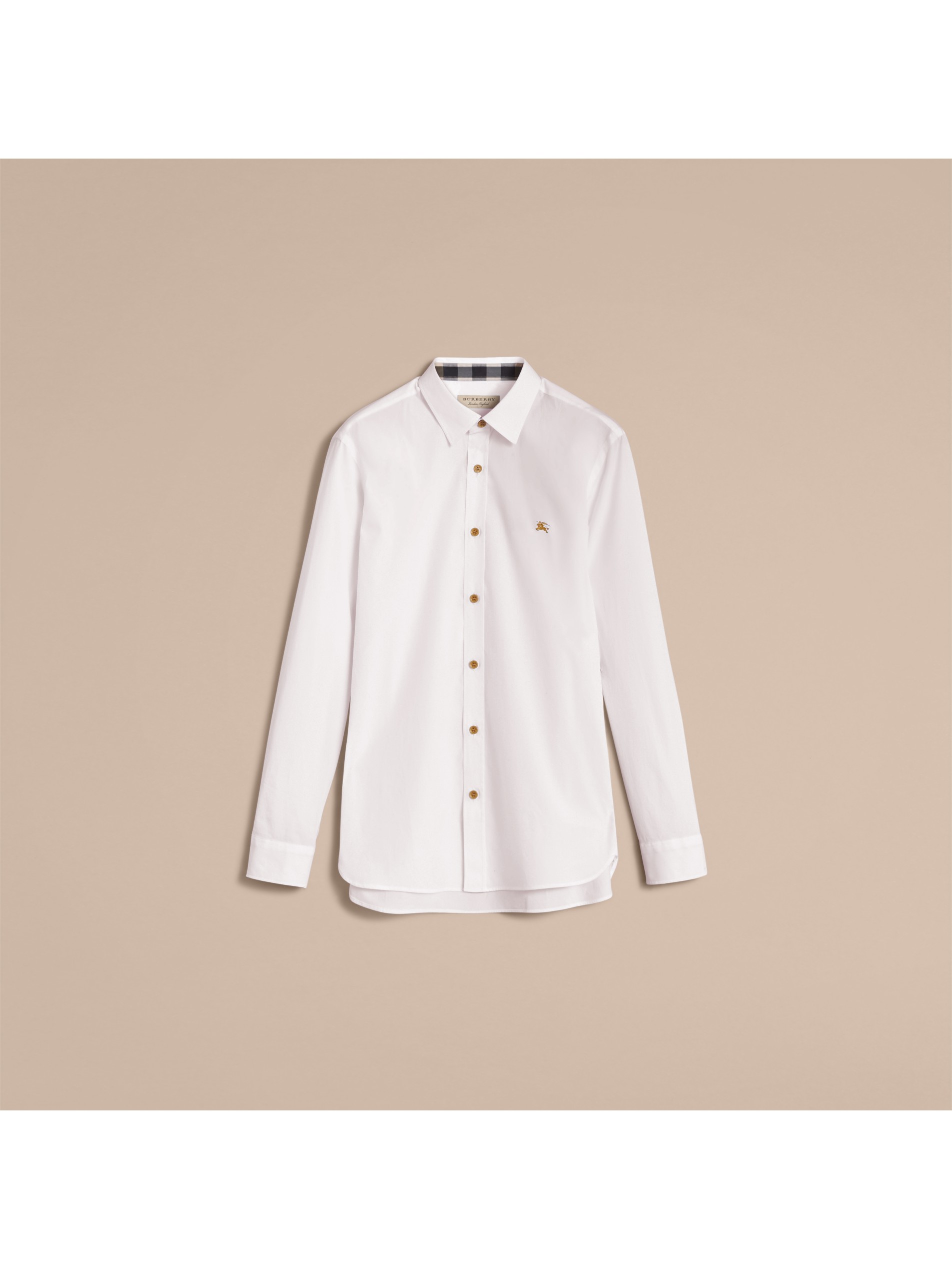 树脂纽扣棉府绸衬衫