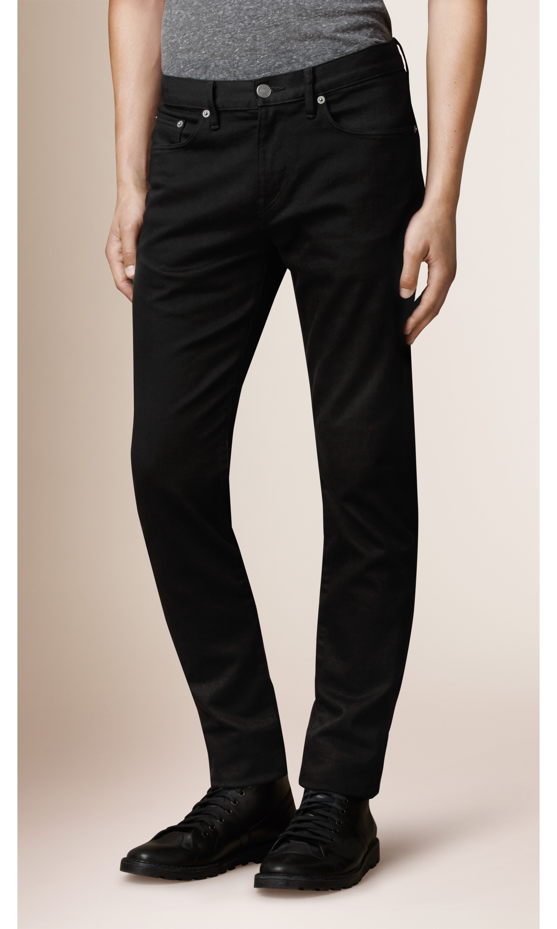 Straight Fit Yarn Dyed Jeans in Black - Men | Burberry United States