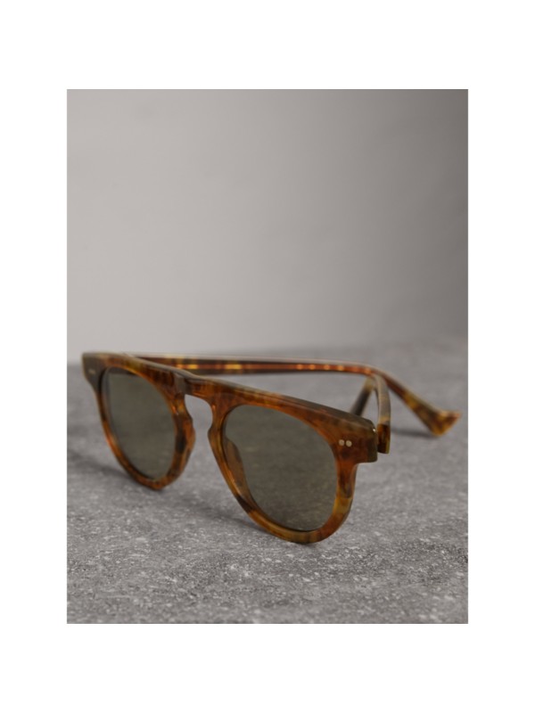 The Keyhole Round Frame Sunglasses In Vintage Tortoiseshell Brown Men Burberry United States