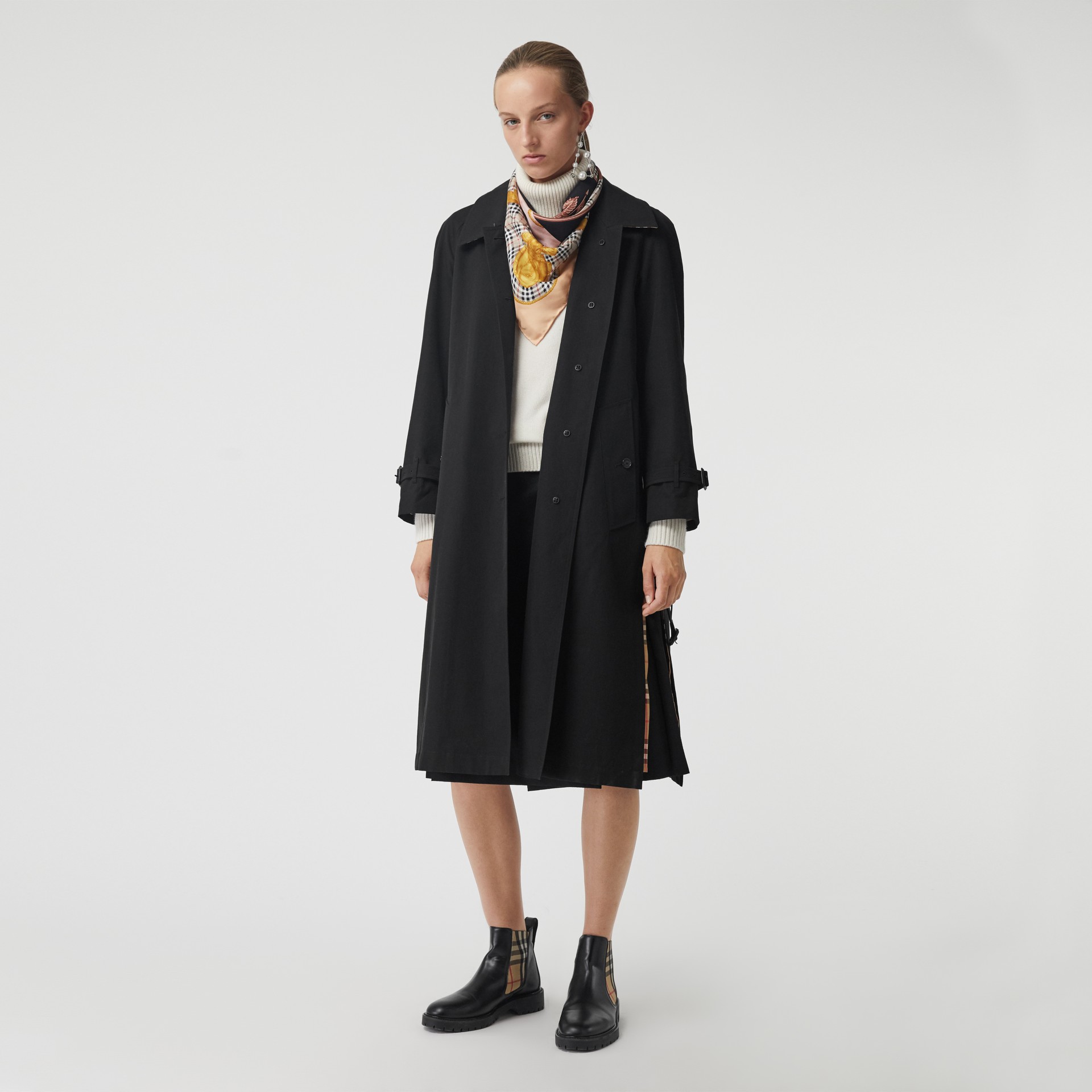 Side-slit Tropical Gabardine Trench Coat in Black - Women | Burberry ...