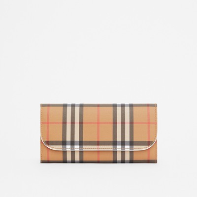 burberry wallet white