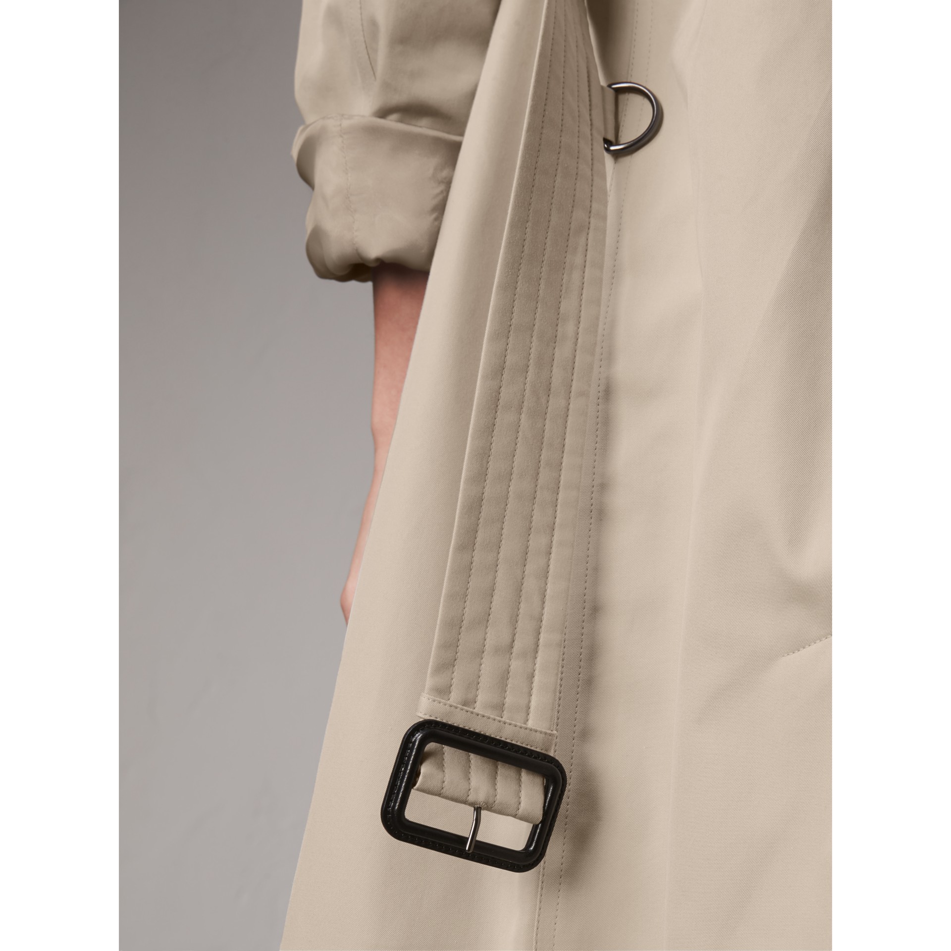 The Kensington Extralong Trench Coat in Stone Women Burberry Australia