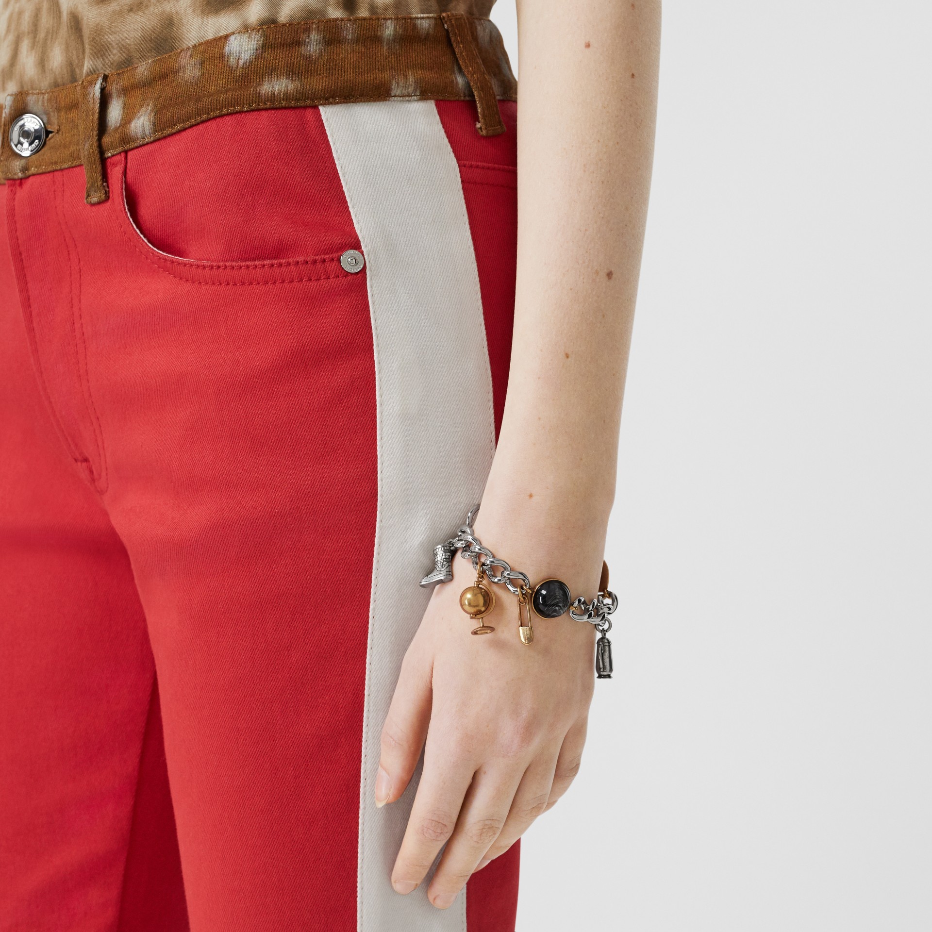 Marbled Resin Charm Chain Bracelet in Palladio Women Burberry