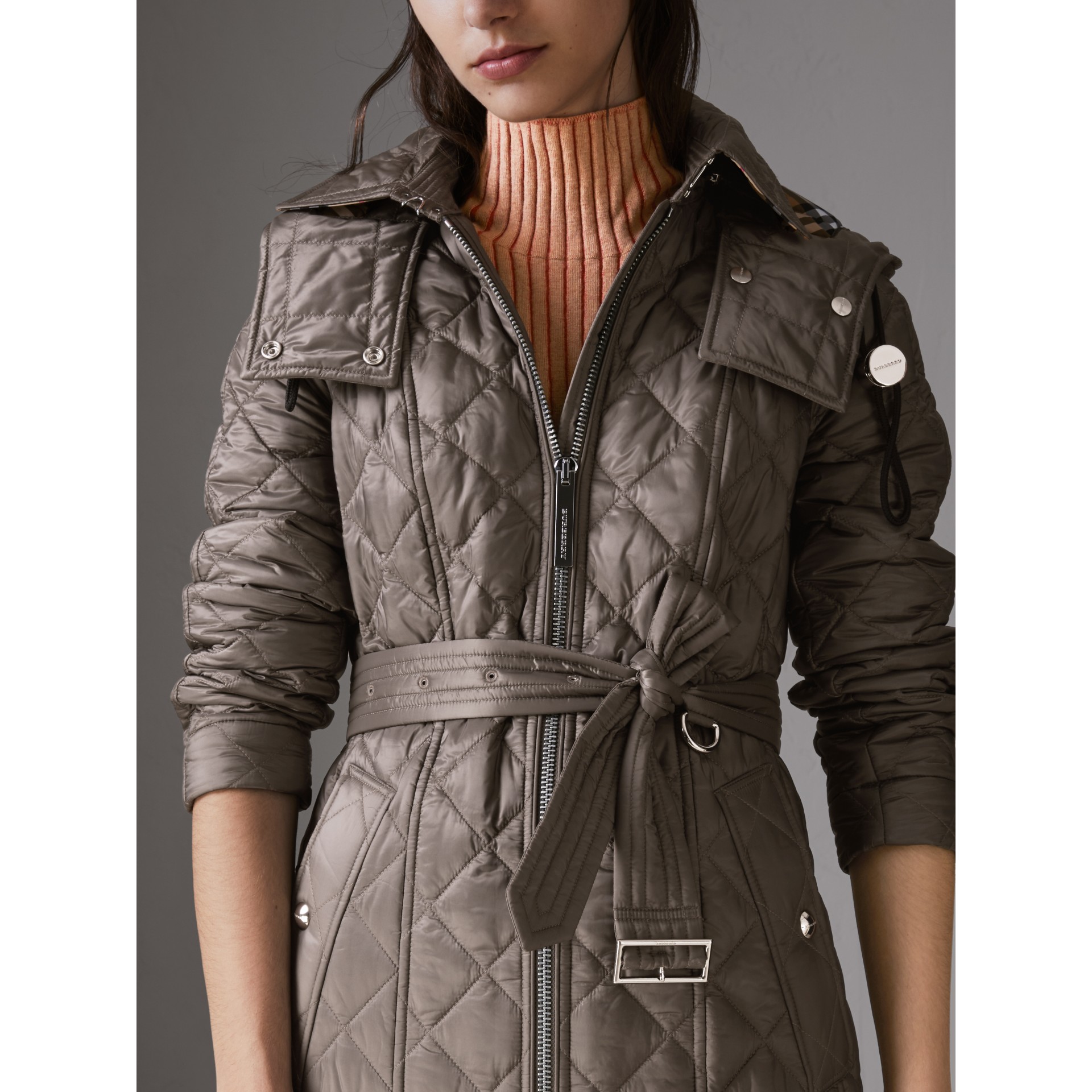 Detachable Hood Lightweight Diamond Quilted Coat in Mink Grey Women