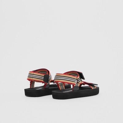 burberry flip flops