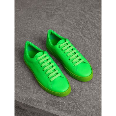 burberry shoes green