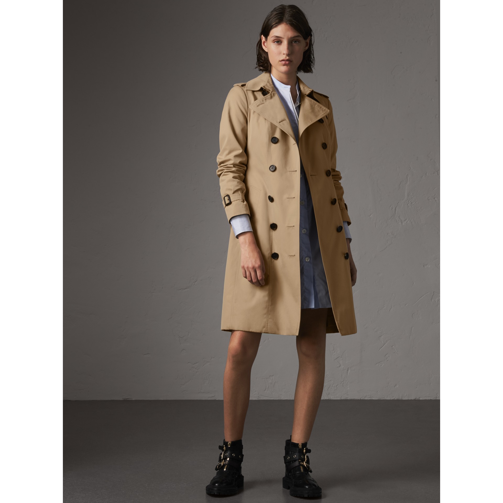 The Sandringham – Long Trench Coat in Honey - Women | Burberry United States
