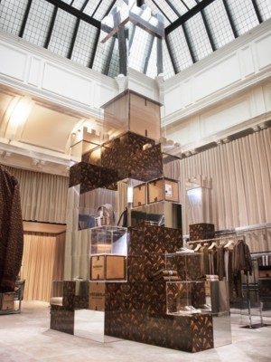 burberry store riyadh