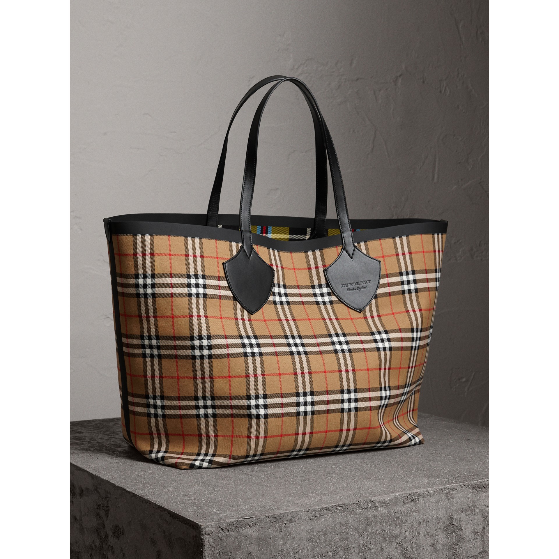 Burberry The Giant Reversible Tote In Vintage Check In Antique Yellow | ModeSens
