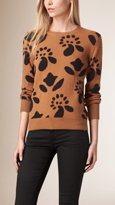 Bright camel Floral Intarsia Cashmere Sweater - Image 1