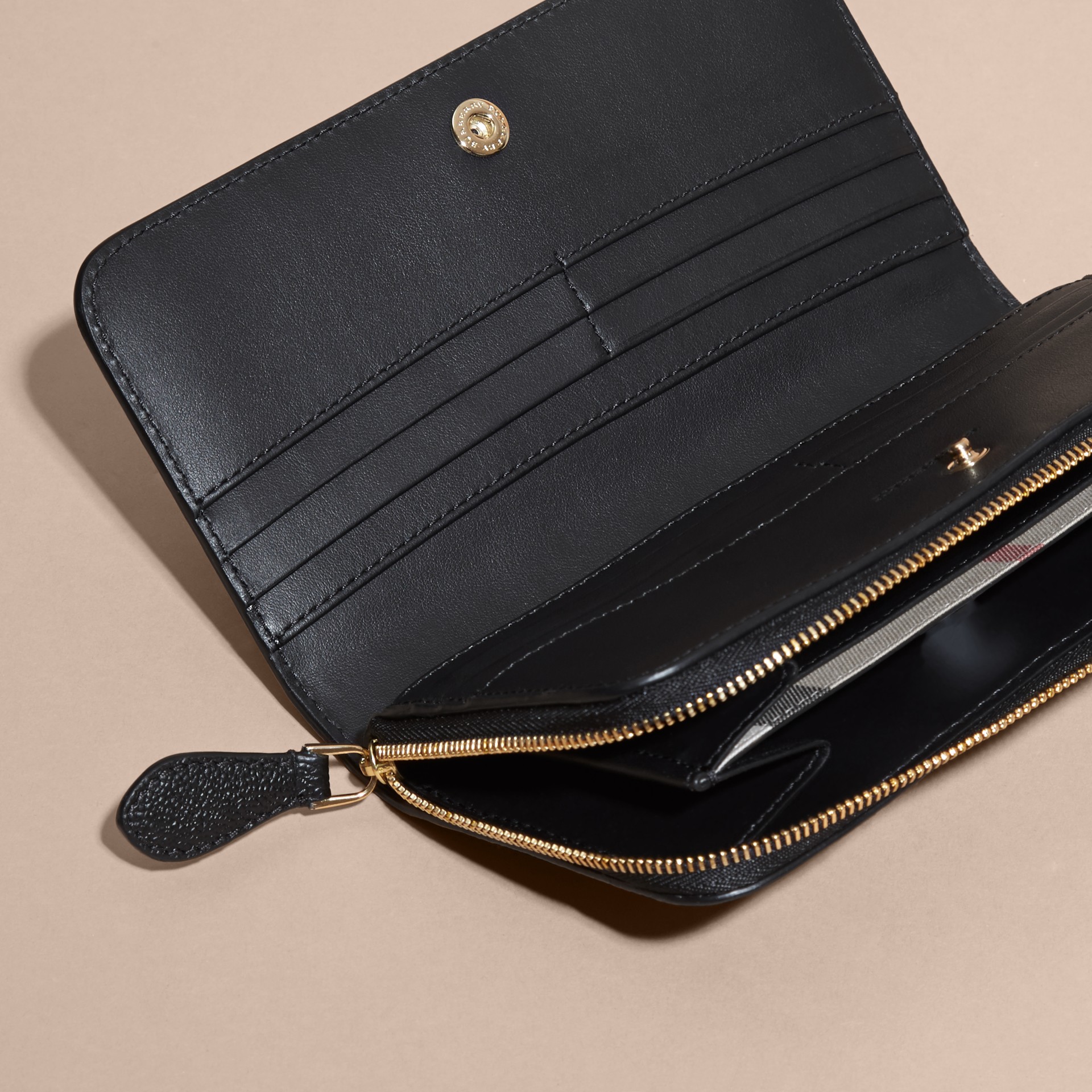 burberry black wallet