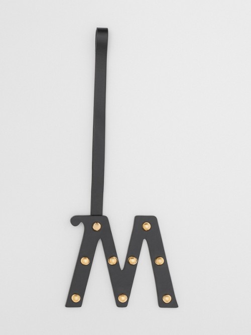 BURBERRY M 字母铆钉皮革吊饰