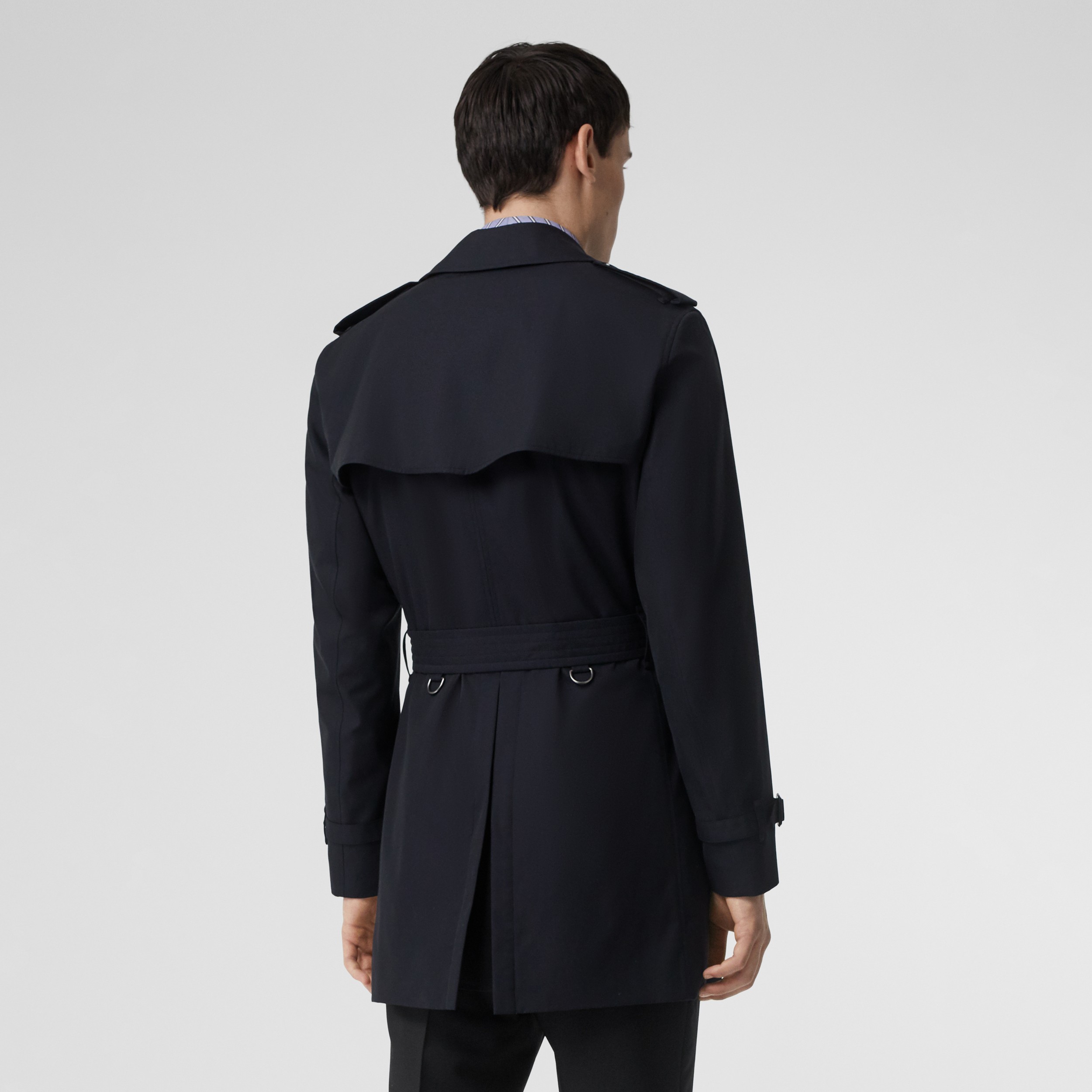 Short Chelsea Fit Trench Coat in Midnight Navy - Men | Burberry United ...