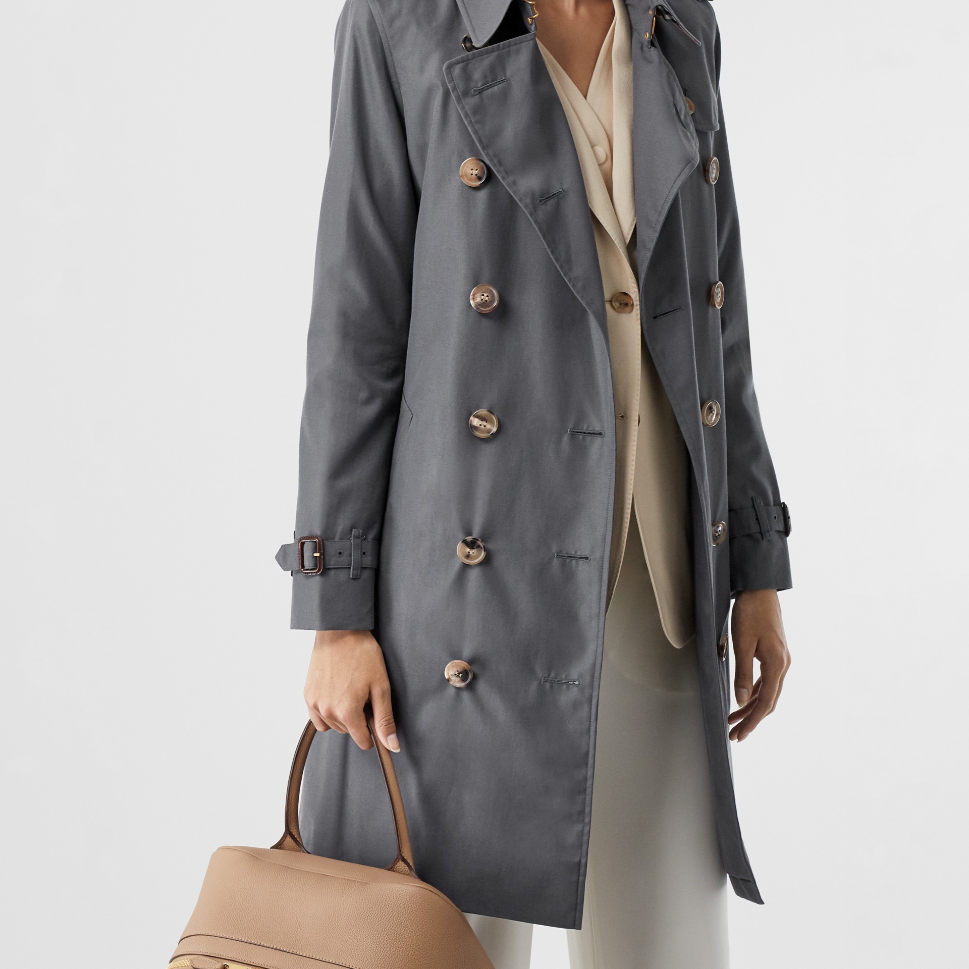 The Midlength Kensington Heritage Trench Coat in Midgrey Women