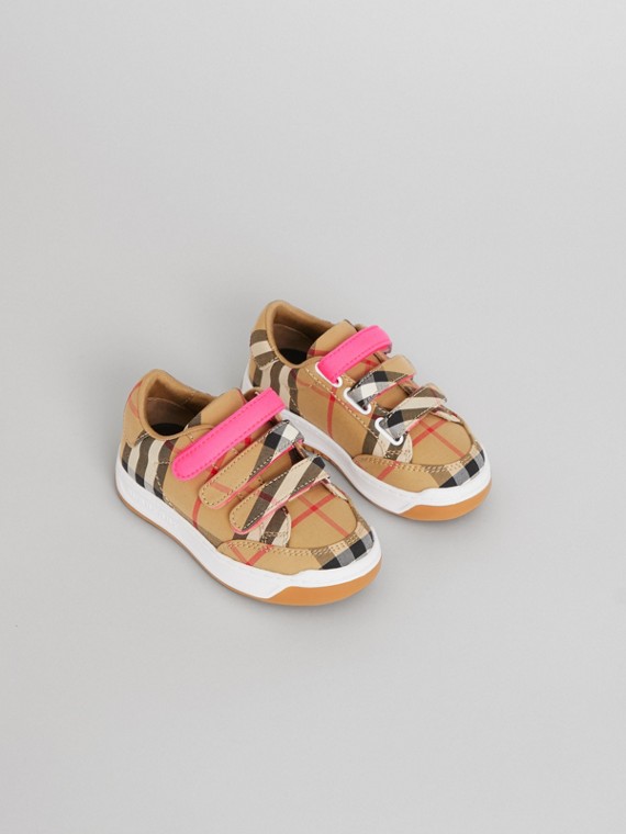 Baby Shoes Burberry