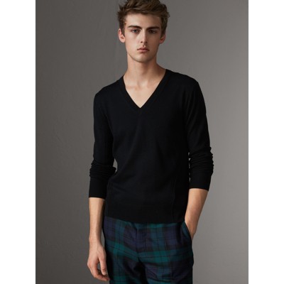 burberry v neck sweater