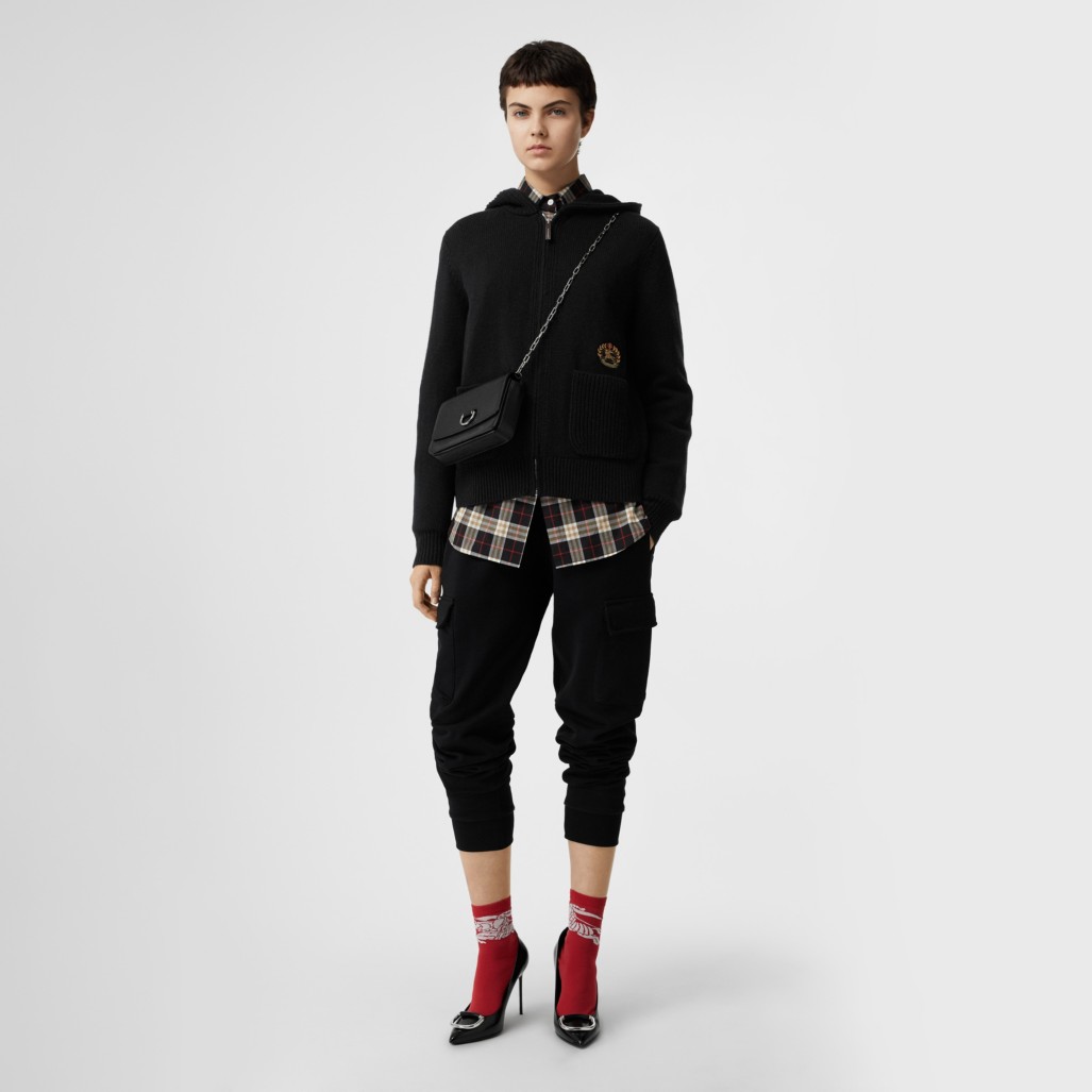 黑色 绣章装饰羊绒连帽上衣 产品图片01