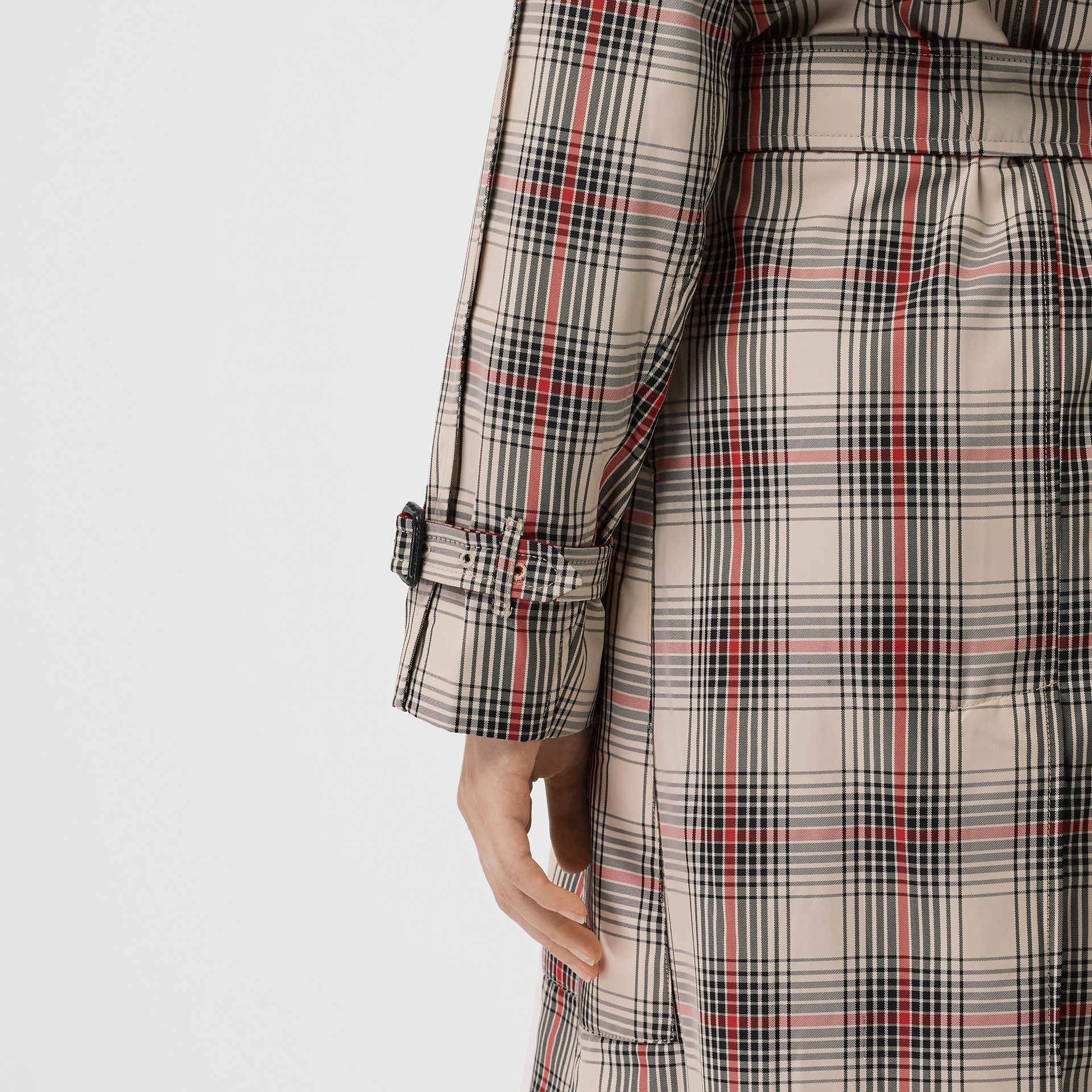 Lightweight Check Trench Coat in Light Nude - Women | Burberry United ...
