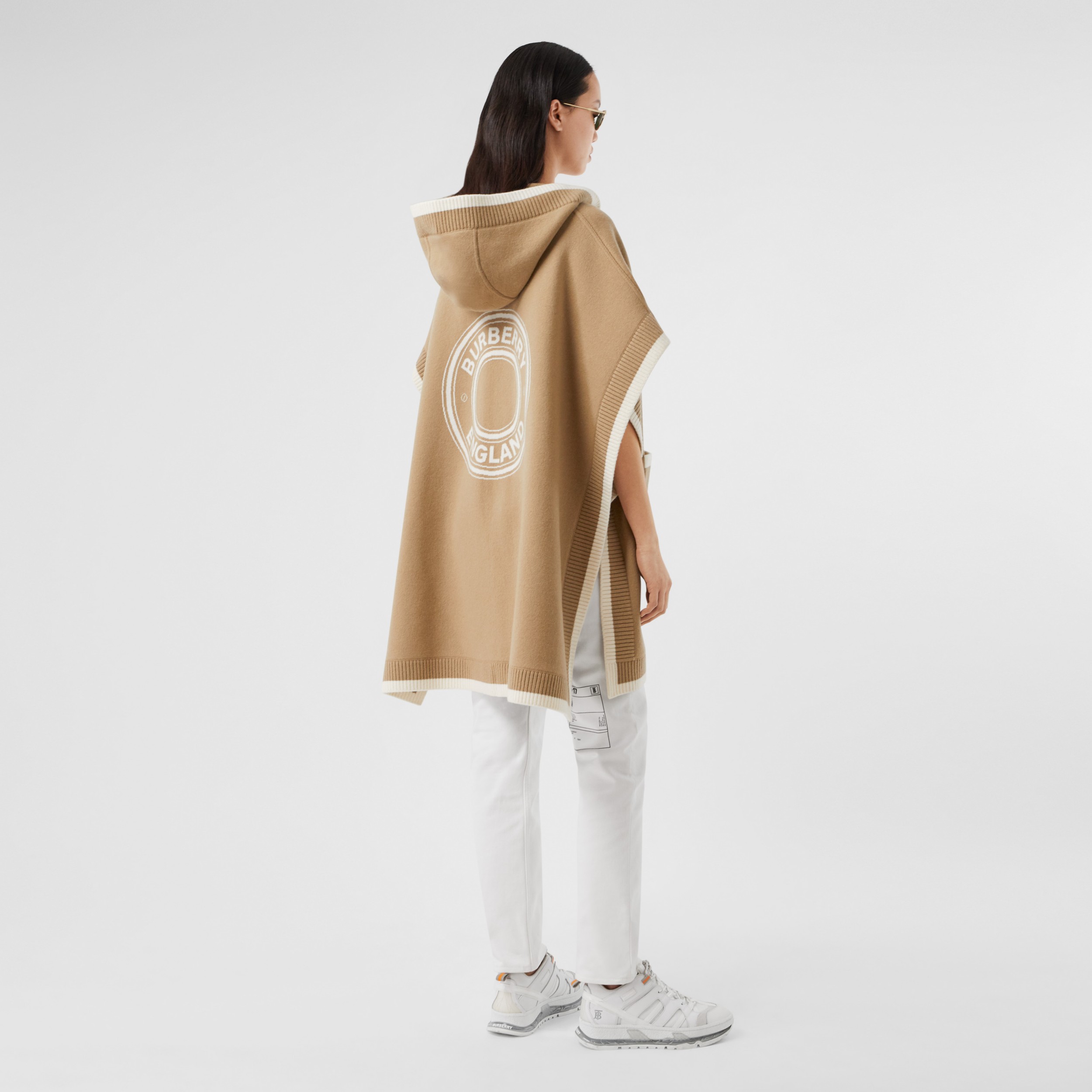 BURBERRYバーバリー　ロゴグラフィック　ウールカシミア　フーデッドケープ BURBERRYバーバリーロゴグラフィックウールカシミアフーデッドケープ