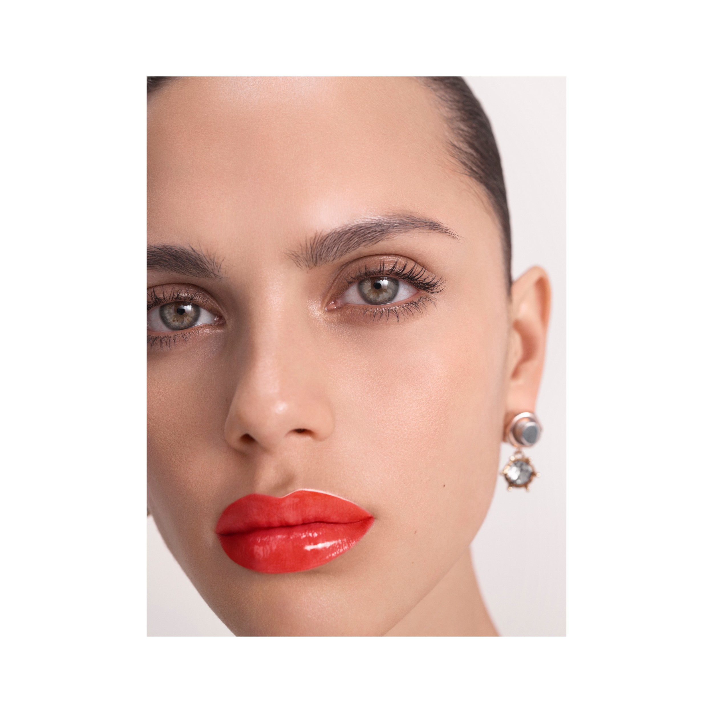 Burberry Kisses Lip Lacquer – Bright Coral No.26 - Women | Burberry® Official - 2