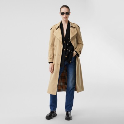 traditional burberry trench coat