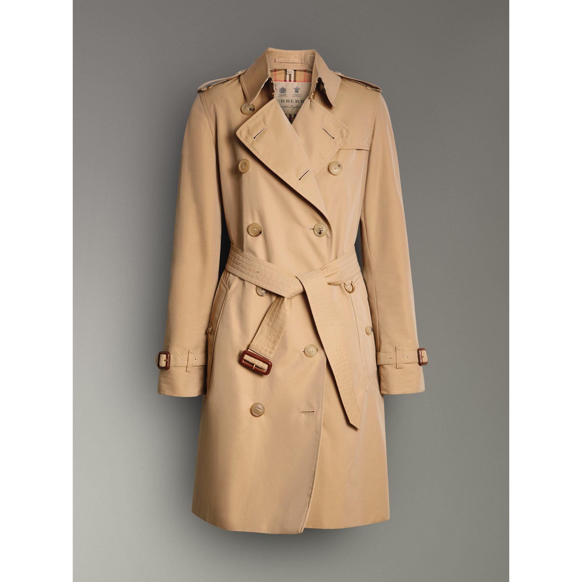 The Kensington Heritage Trench Coat in Honey - Women | Burberry United ...