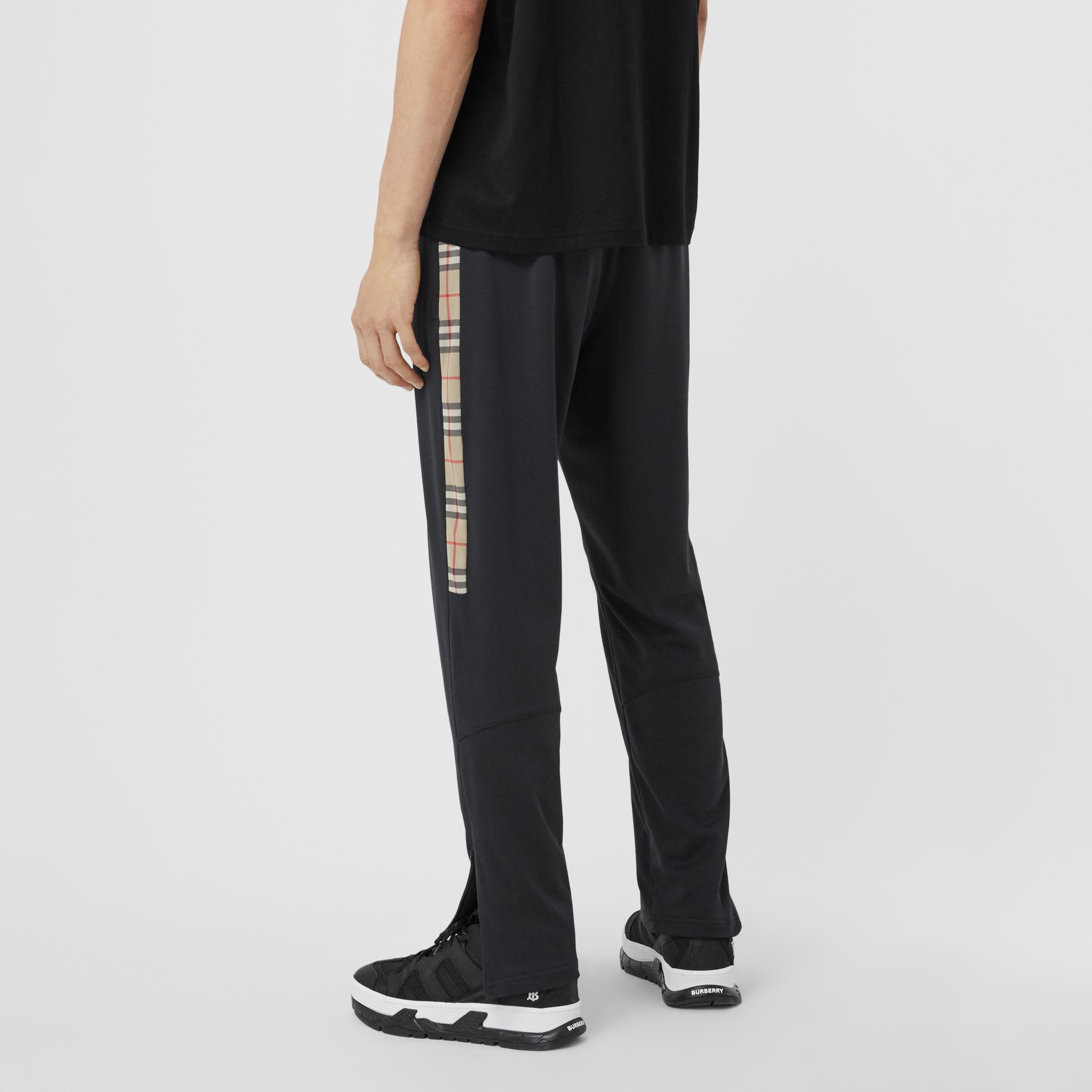 burberry jogging bottoms