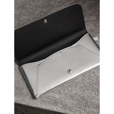 burberry wallet women