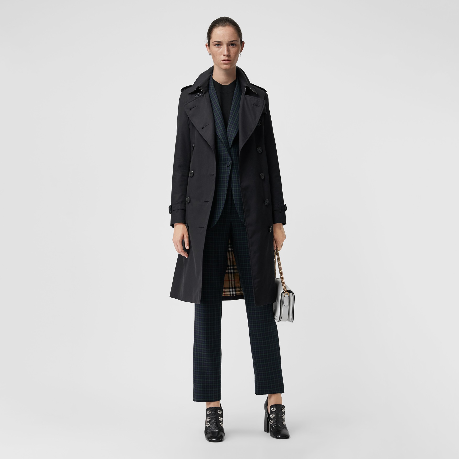 The Long Kensington Heritage Trench Coat in Midnight - Women | Burberry ...