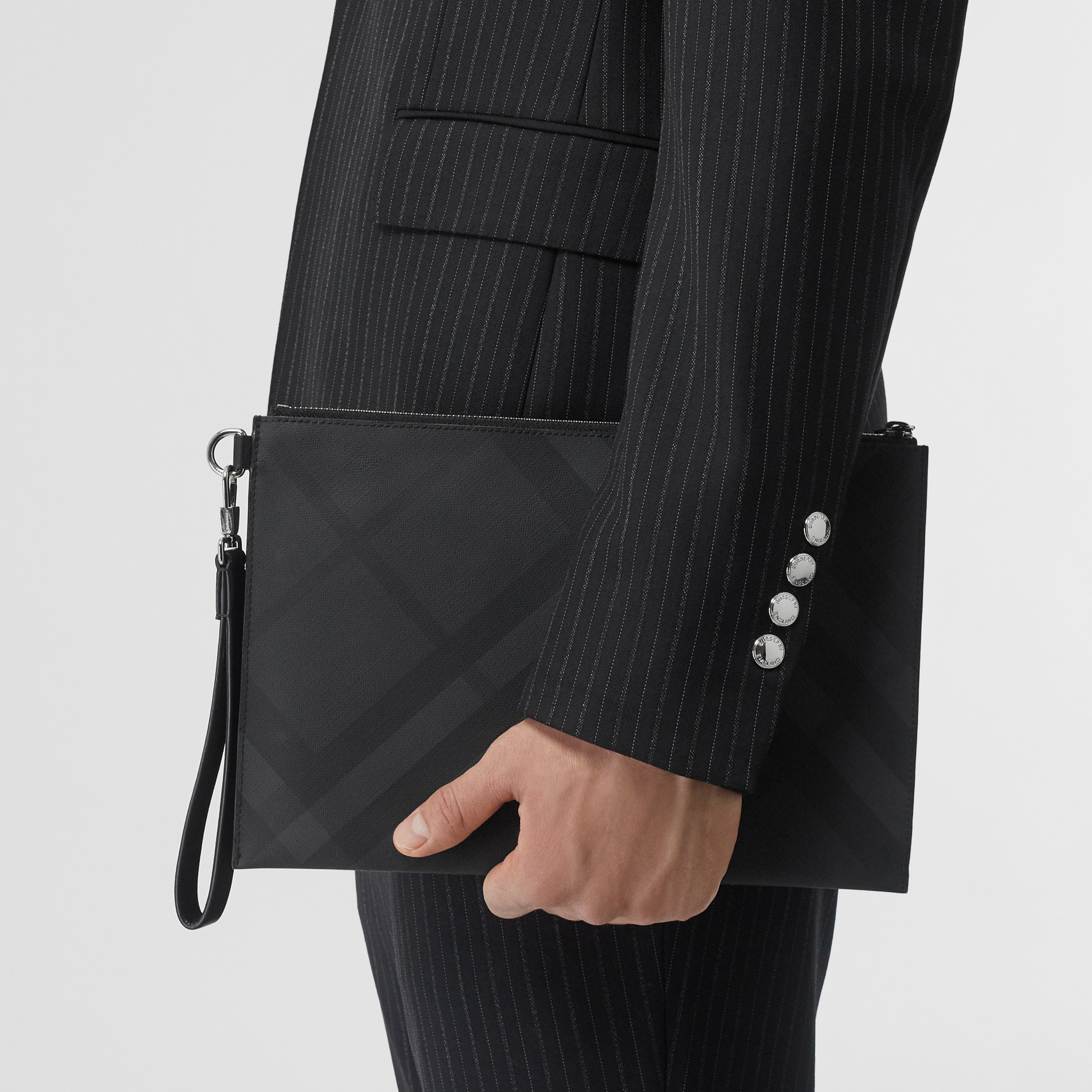 bekymre tvetydigheden boks London Check and Leather Zip Pouch in Dark Charcoal - Men | Burberry Hong  Kong S.A.R., China