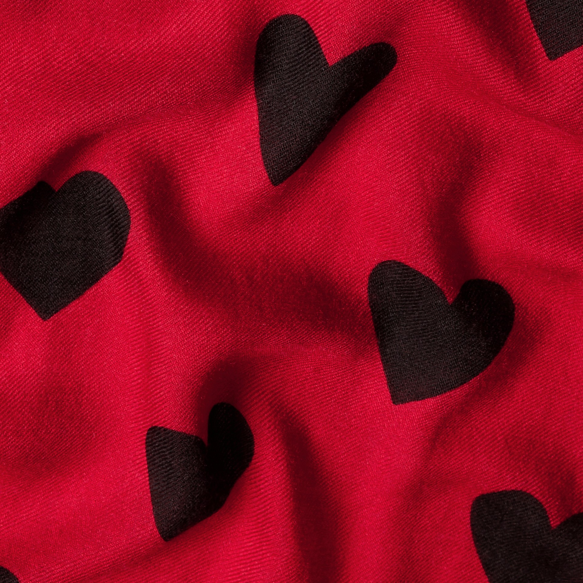 The Lightweight Cashmere Scarf in Heart Print Parade Red/black | Burberry