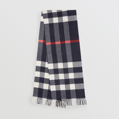 Classic Cashmere Scarf in Check in Navy 