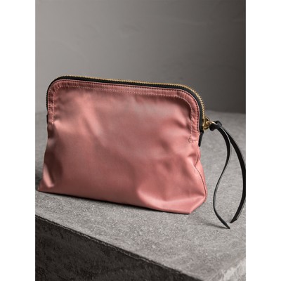 burberry pink purse