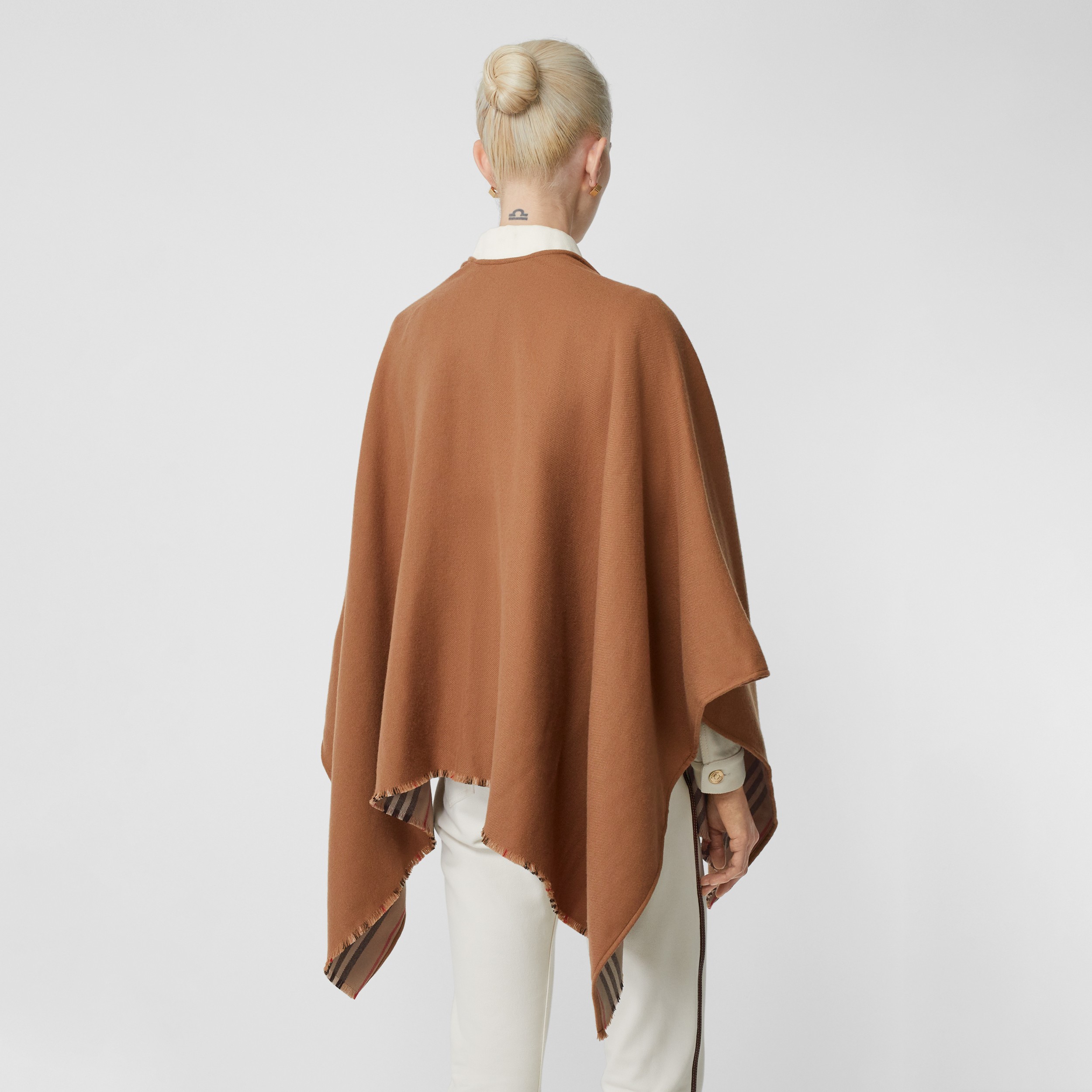Reversible Icon Stripe Wool Cape in Flaxseed - Women | Burberry® Official - 3