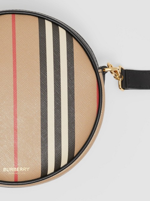 BURBERRY photo