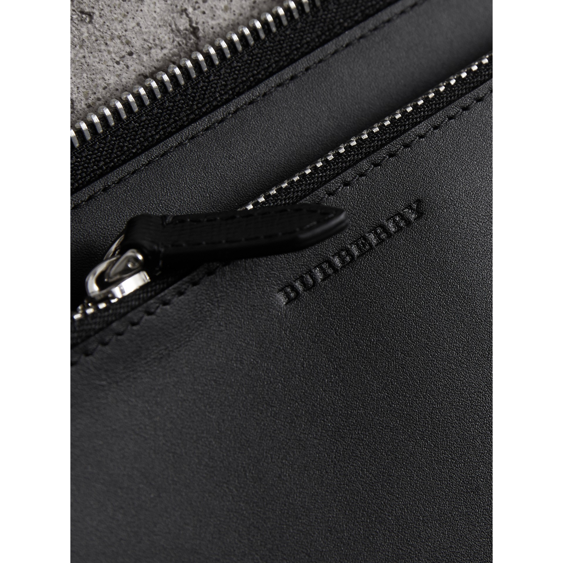 London Check Ziparound Wallet in Charcoal/black - Men | Burberry United ...