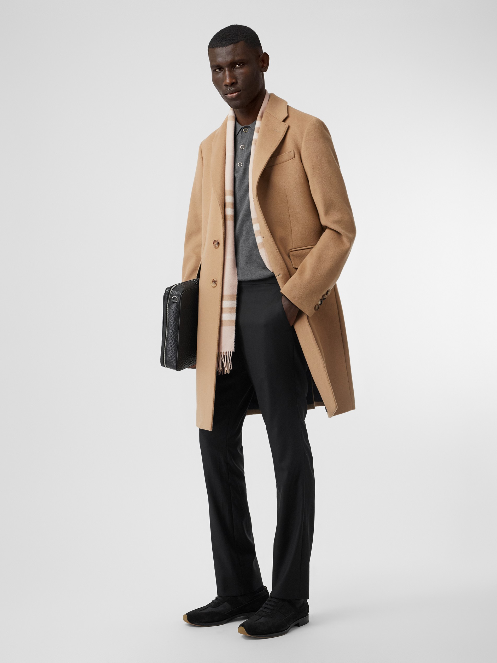 经典格纹羊绒围巾 胭红色 Burberry 博柏利 经典格纹羊绒围巾 胭红色 Burberry 博柏利