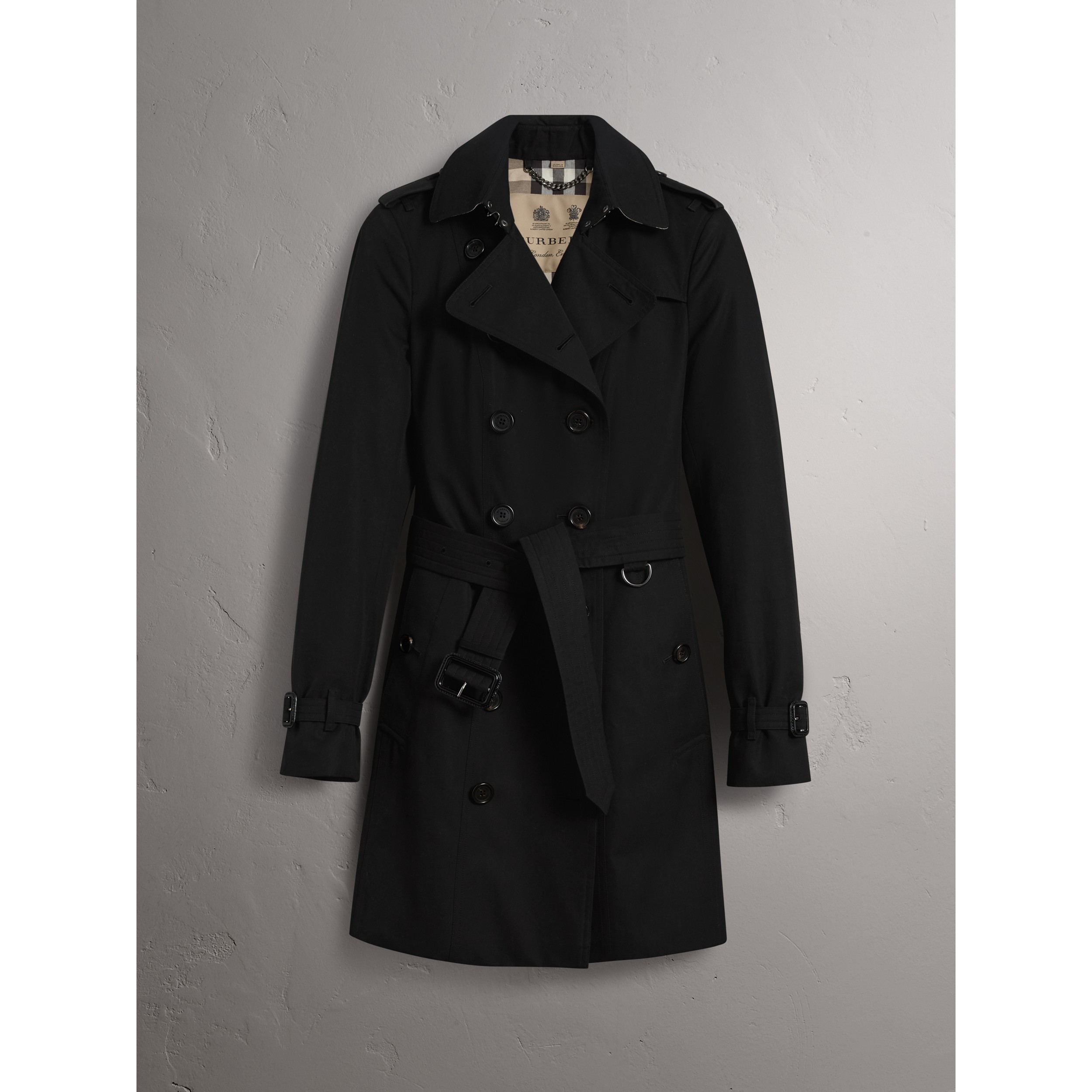 The Sandringham – Mid-length Trench Coat in Black - Women | Burberry ...