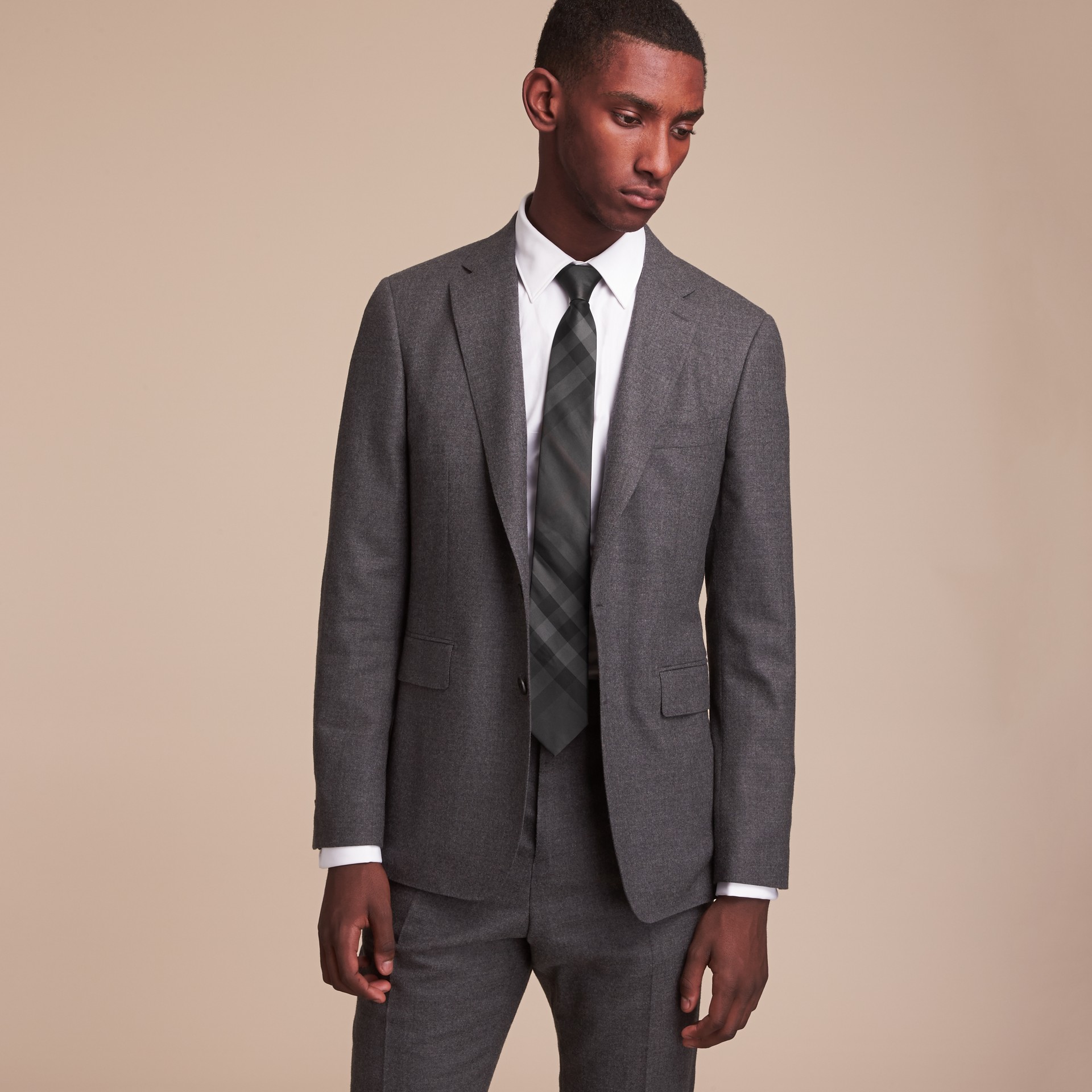 burberry tie outfit