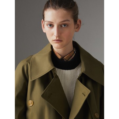 burberry exaggerated collar