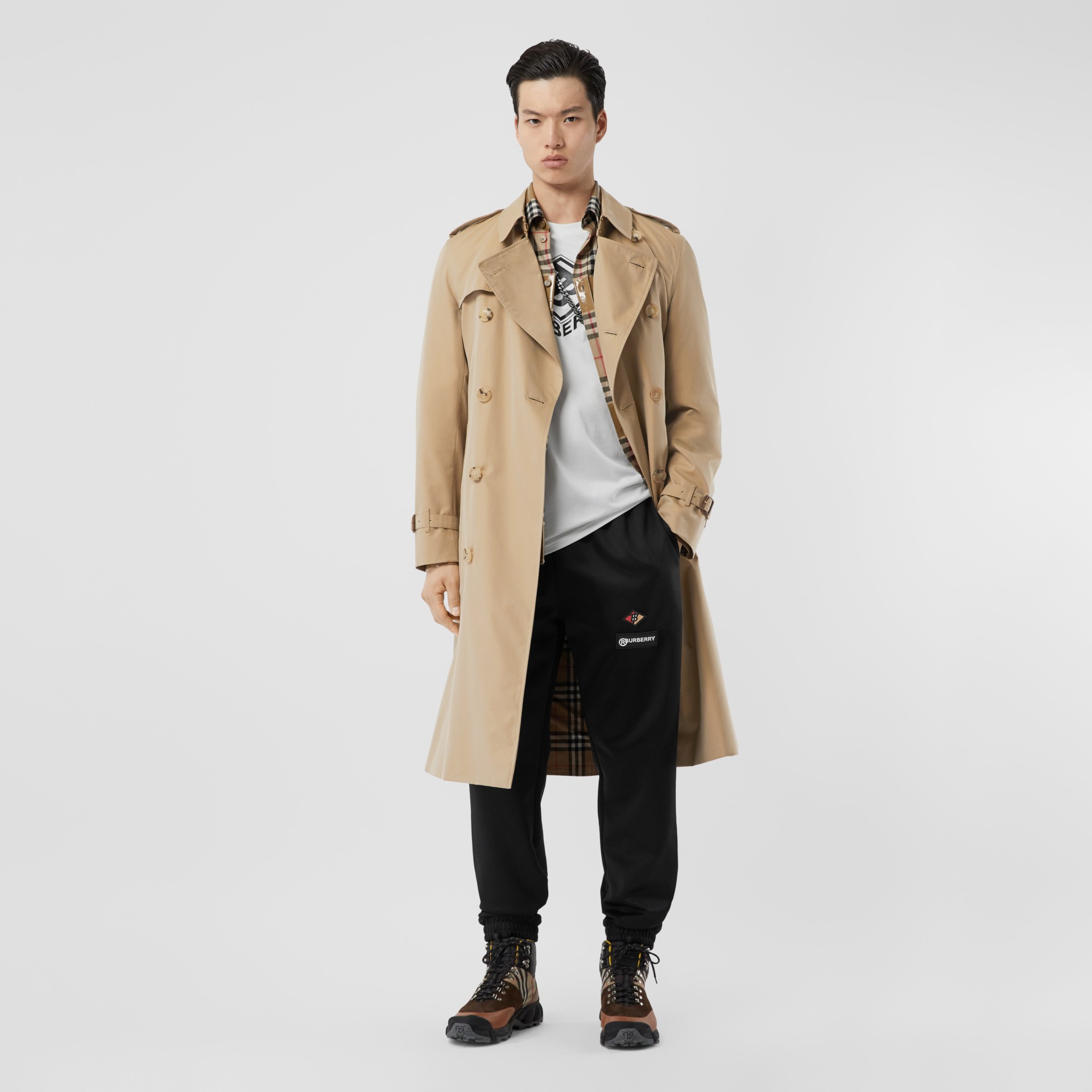 The Long Chelsea Heritage Trench Coat in Honey - Men | Burberry United ...