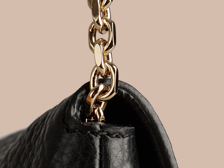 Medium Signature Grain Leather Clutch Bag Black | Burberry