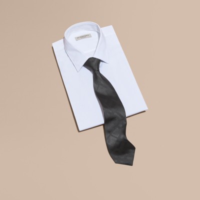 burberry classic tie